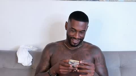 Snapshot of tyron_rulers chatting on 10/19/25, 11:44 Dvid Rullers online show from 10/19/25, 11:44