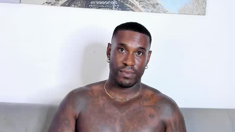 Snapshot of tyron_rulers chatting on 11/15/25, 01:25 Dvid Rullers online show from 11/15/25, 01:25