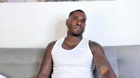 Snapshot of tyron_rulers chatting on 11/18/25, 11:37 Dvid Rullers online show from 11/18/25, 11:37