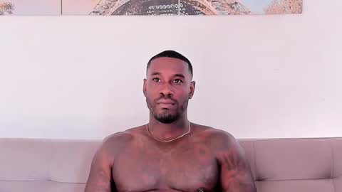 Snapshot of tyron_rulers chatting on 12/01/25, 01:16 Dvid Rullers online show from 12/01/25, 01:16