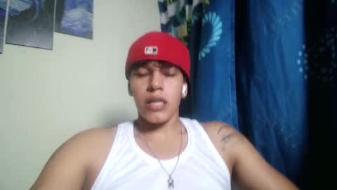 Snapshot of tyron_stone chatting on 12/18/25, 03:34 tyron_stone online show from 12/18/25, 03:34