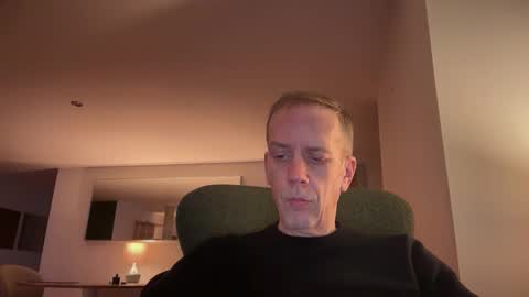 Snapshot of tyronev70 chatting on 01/10/26, 10:39 Ty online show from 01/10/26, 10:39