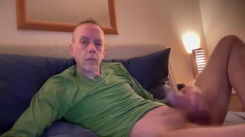 Snapshot of tyronev70 chatting on 01/17/26, 12:21 Ty online show from 01/17/26, 12:21