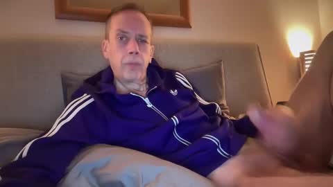 Snapshot of tyronev70 chatting on 02/21/26, 09:21 Ty online show from 02/21/26, 09:21