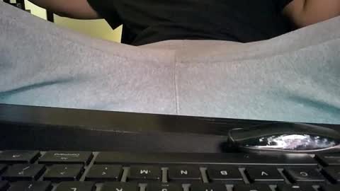 Snapshot of tysean1 chatting on 12/02/25, 08:52 Slong Dong online show from 12/02/25, 08:52