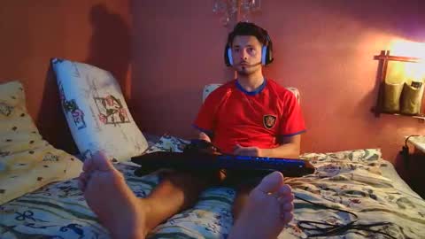 Snapshot of tysonhotswe chatting on 03/14/26, 01:01 Dennis Nadarevic online show from 03/14/26, 01:01