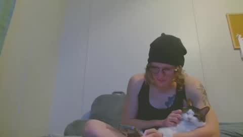 Snapshot of tyyyler93 chatting on 01/04/25, 05:16 TylerAlternative online show from 01/04/25, 05:16