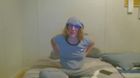 Snapshot of tyyyler93 chatting on 01/14/25, 05:19 TylerAlternative online show from 01/14/25, 05:19