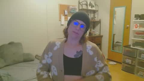 Snapshot of tyyyler93 chatting on 02/06/25, 05:25 TylerAlternative online show from 02/06/25, 05:25