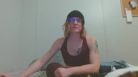 Snapshot of tyyyler93 chatting on 03/05/25, 06:01 TylerAlternative online show from 03/05/25, 06:01