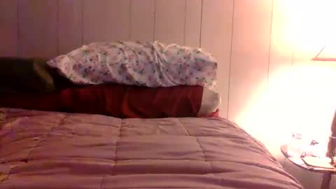 Snapshot of u_caught_us chatting on 12/12/24, 09:26 u_caught_us online show from 12/12/24, 09:26