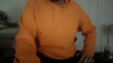 Snapshot of u_caught_us chatting on 02/01/25, 10:02 u_caught_us online show from 02/01/25, 10:02