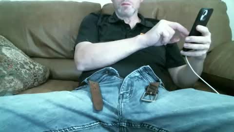 Snapshot of u_suck_i_lick_for_69_cumsohard chatting on 11/07/25, 08:20 Mister F online show from 11/07/25, 08:20