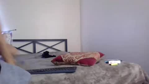 Snapshot of uandme_baby chatting on 12/29/24, 06:16 Azelia B online show from 12/29/24, 06:16