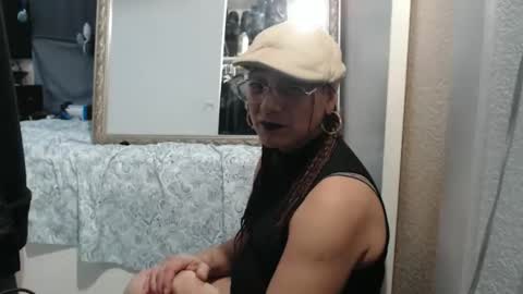 Snapshot of uandme_baby chatting on 02/01/26, 11:14 Azelia B online show from 02/01/26, 11:14