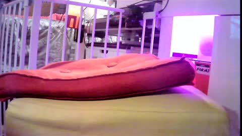 Snapshot of ucez2play chatting on 12/06/24, 03:00 Daddy online show from 12/06/24, 03:00