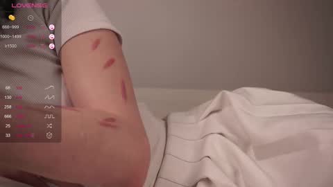 Lili online show from 02/19/25, 01:51