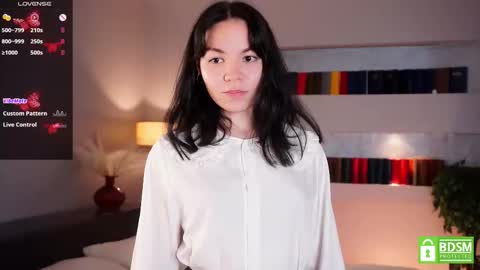 Lili online show from 09/10/25, 07:14