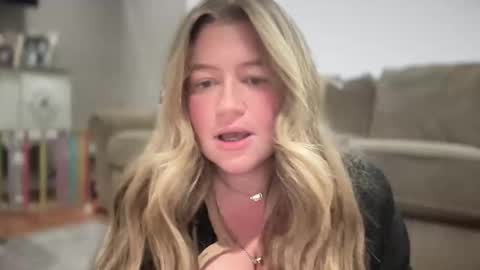 Snapshot of ughtatum chatting on 10/15/25, 06:08 Tate online show from 10/15/25, 06:08