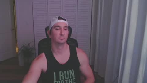 Snapshot of uglyduck3532 chatting on 12/13/24, 02:54 uglyduck3532 online show from 12/13/24, 02:54