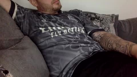 Snapshot of ukboy08x chatting on 09/20/25, 11:33 ukboy08x online show from 09/20/25, 11:33