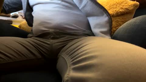 Snapshot of ukclive chatting on 02/04/25, 11:16 ukclive online show from 02/04/25, 11:16