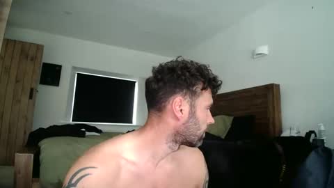 ukguyitsme online show from 06/06/26, 10:20