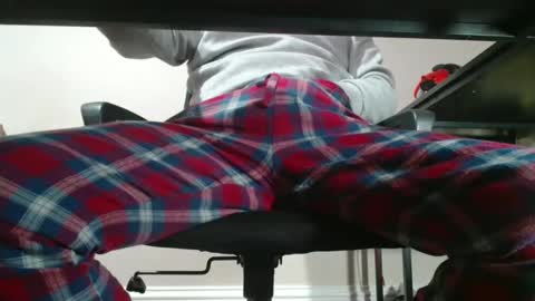 ukguynxtdr online show from 02/25/25, 10:18