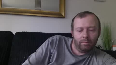 Snapshot of ukmatty3 chatting on 01/31/25, 03:33 ukmatty3 online show from 01/31/25, 03:33