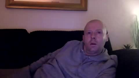 Snapshot of ukmatty3 chatting on 02/19/25, 01:51 ukmatty3 online show from 02/19/25, 01:51