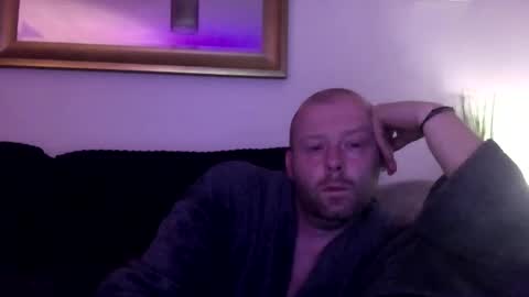 Snapshot of ukmatty3 chatting on 09/30/25, 08:47 ukmatty3 online show from 09/30/25, 08:47