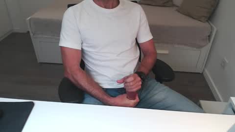 Snapshot of ulep chatting on 10/23/25, 09:41 Ulep online show from 10/23/25, 09:41