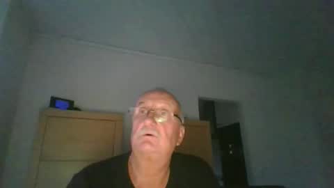 Snapshot of ulli44 chatting on 05/07/26, 07:08 Ulrich online show from 05/07/26, 07:08
