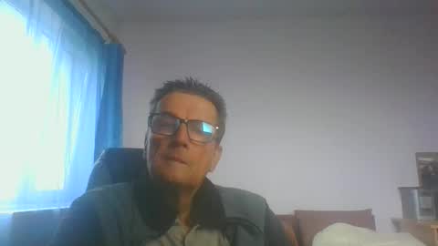 Snapshot of ulmeni4 chatting on 10/26/25, 07:58 ulmeni4 online show from 10/26/25, 07:58