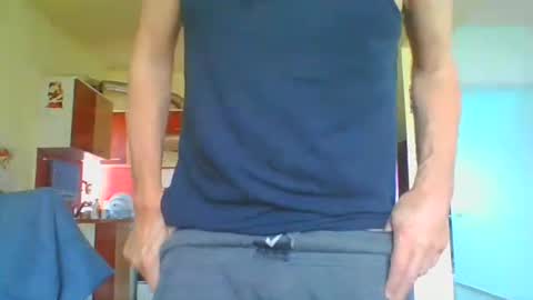 Snapshot of ulmeni4 chatting on 02/25/26, 08:57 ulmeni4 online show from 02/25/26, 08:57