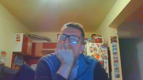 Snapshot of ulmeni4 chatting on 03/27/26, 08:08 ulmeni4 online show from 03/27/26, 08:08