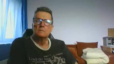 ulmeni4 online show from 06/01/26, 02:08