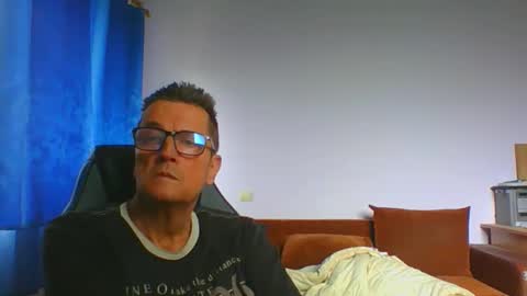 ulmeni4 online show from 06/02/26, 06:15