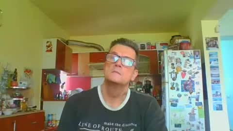 ulmeni4 online show from 06/10/26, 12:04