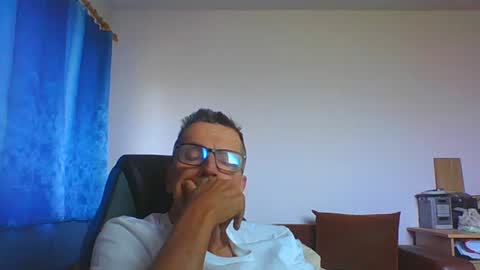 ulmeni4 online show from 06/19/26, 07:45