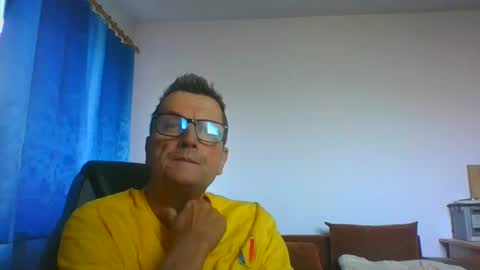 ulmeni4 online show from 07/13/26, 04:15