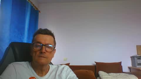 ulmeni4 online show from 07/16/26, 11:38