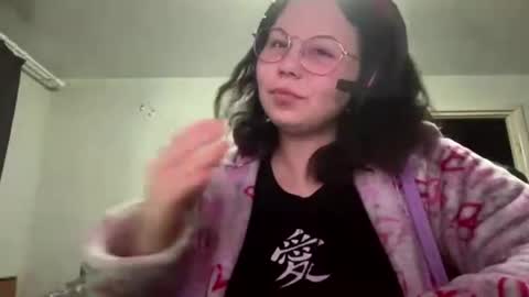 Redhead online show from 06/08/26, 04:51