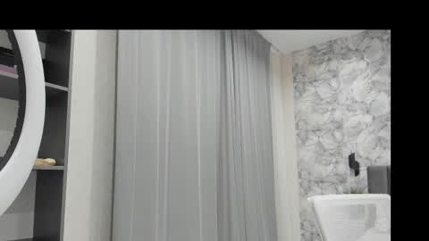 Melena online show from 11/11/25, 12:54