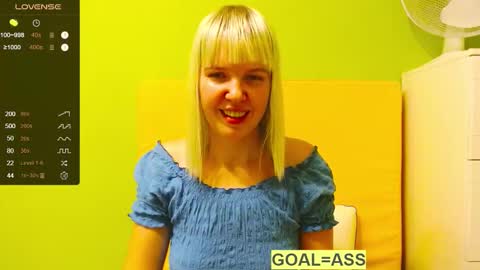 Roxy online show from 12/18/25, 12:49