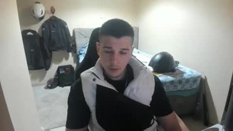 Snapshot of ulxer chatting on 05/12/26, 08:17 hi im mike tyson - online show from 05/12/26, 08:17