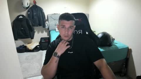 Snapshot of ulxer chatting on 07/10/26, 06:54 hi im mike tyson - online show from 07/10/26, 06:54
