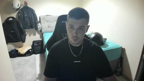 Snapshot of ulxer chatting on 07/22/26, 08:00 hi im mike tyson - online show from 07/22/26, 08:00