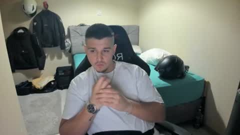 Snapshot of ulxer chatting on 07/24/26, 07:45 hi im mike tyson - online show from 07/24/26, 07:45