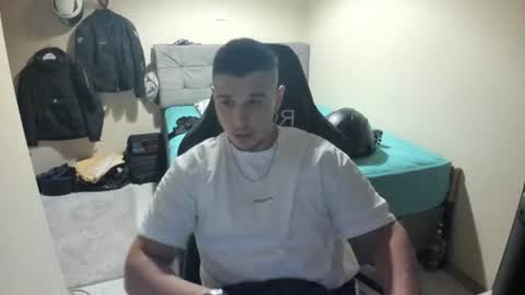 Snapshot of ulxer chatting on 07/25/26, 07:44 hi im mike tyson - online show from 07/25/26, 07:44